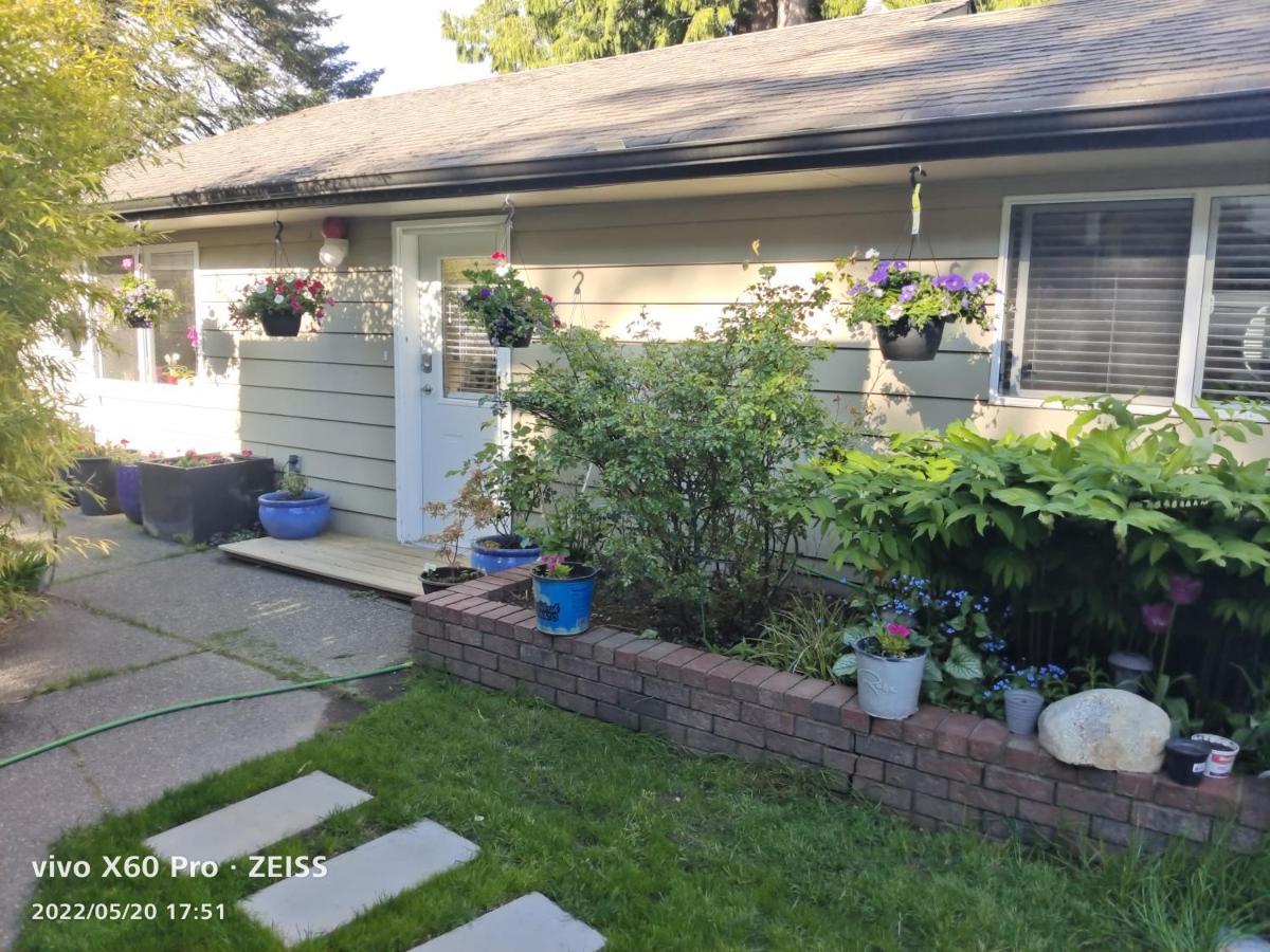 Romantic Homestay Coquitlam Exteriér fotografie